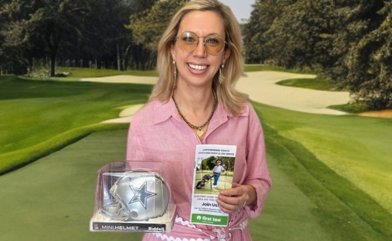 First Tee Director accepting Donation